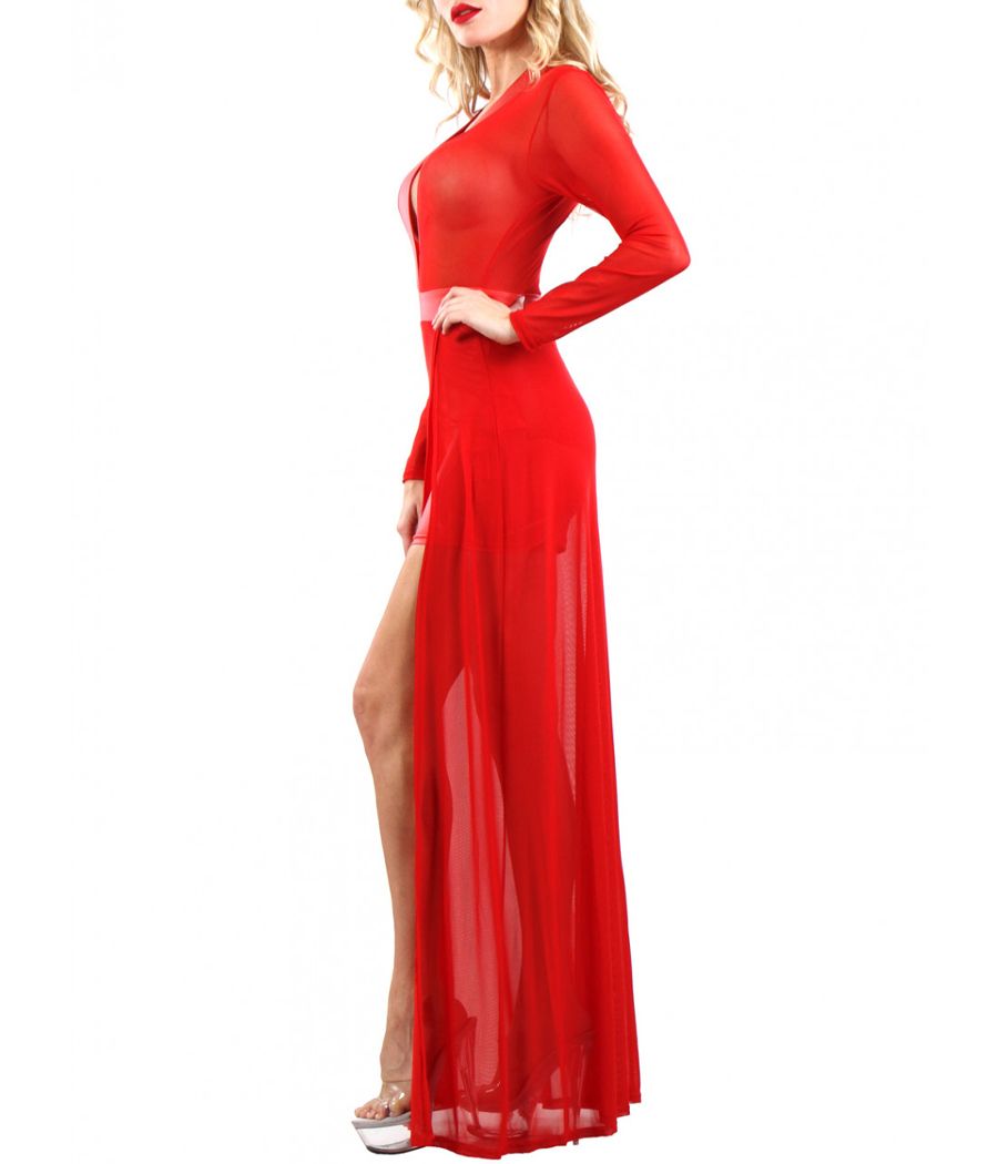 fille en robe longue rouge