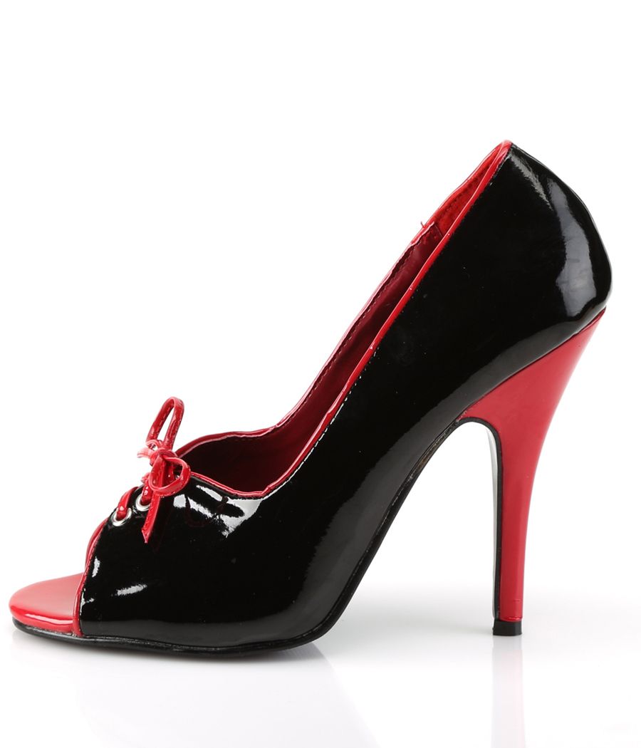 Talons aiguilles Pleaser pour soirée BDSM.