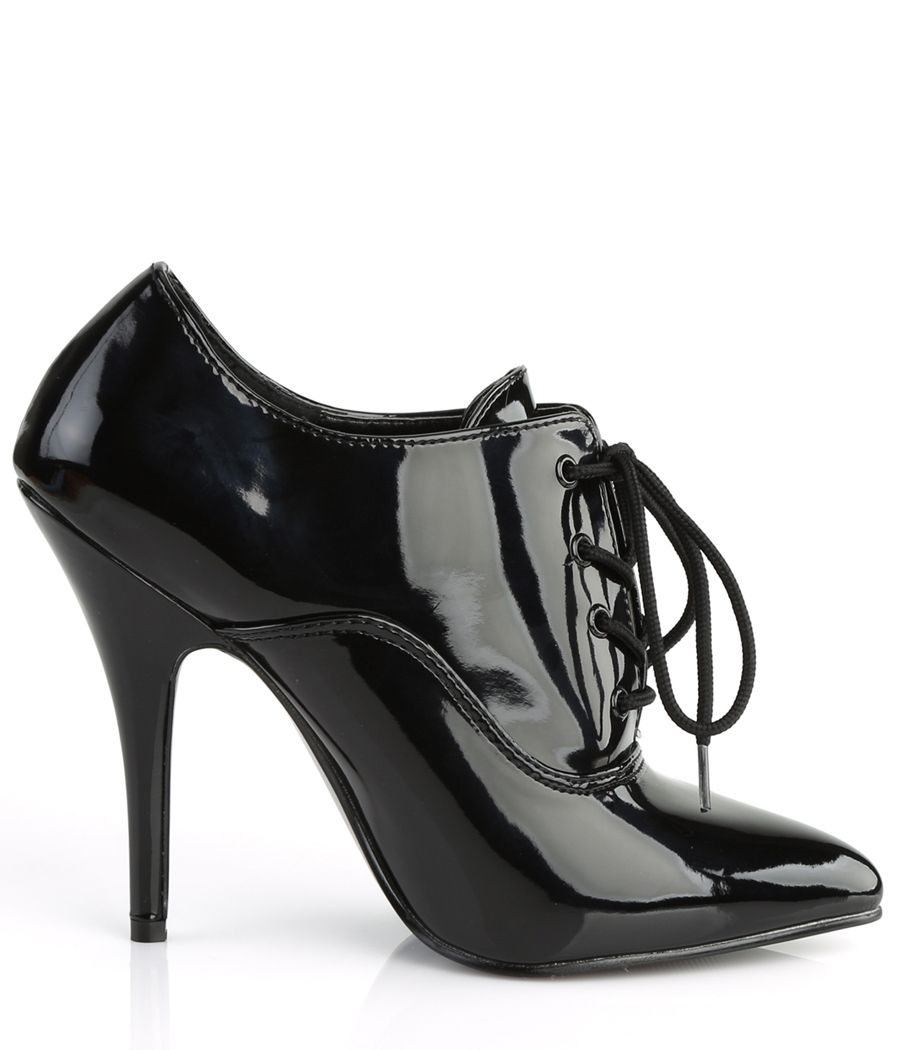 Chaussure à talon haut vernie, look alternatif Hussy.